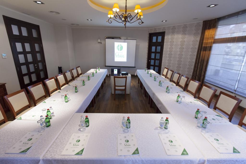 Hotel Srbija Βρσατς Εξωτερικό φωτογραφία