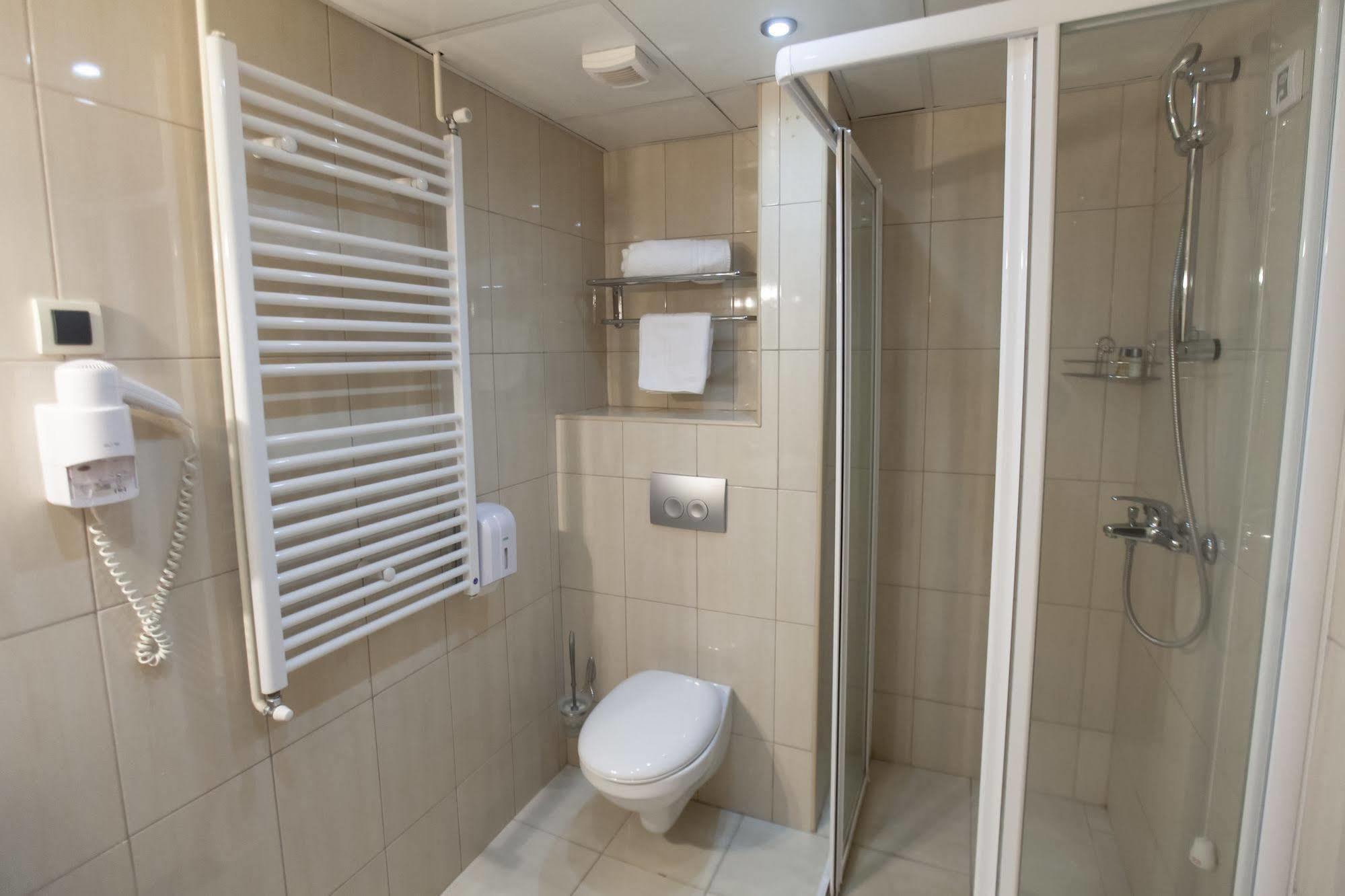 Hotel Srbija Βρσατς Εξωτερικό φωτογραφία